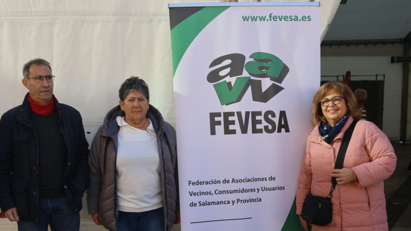 Así ha sido la celebración del Día del Vecino que busca recuperar la unión vecinal perdida en Salamanca