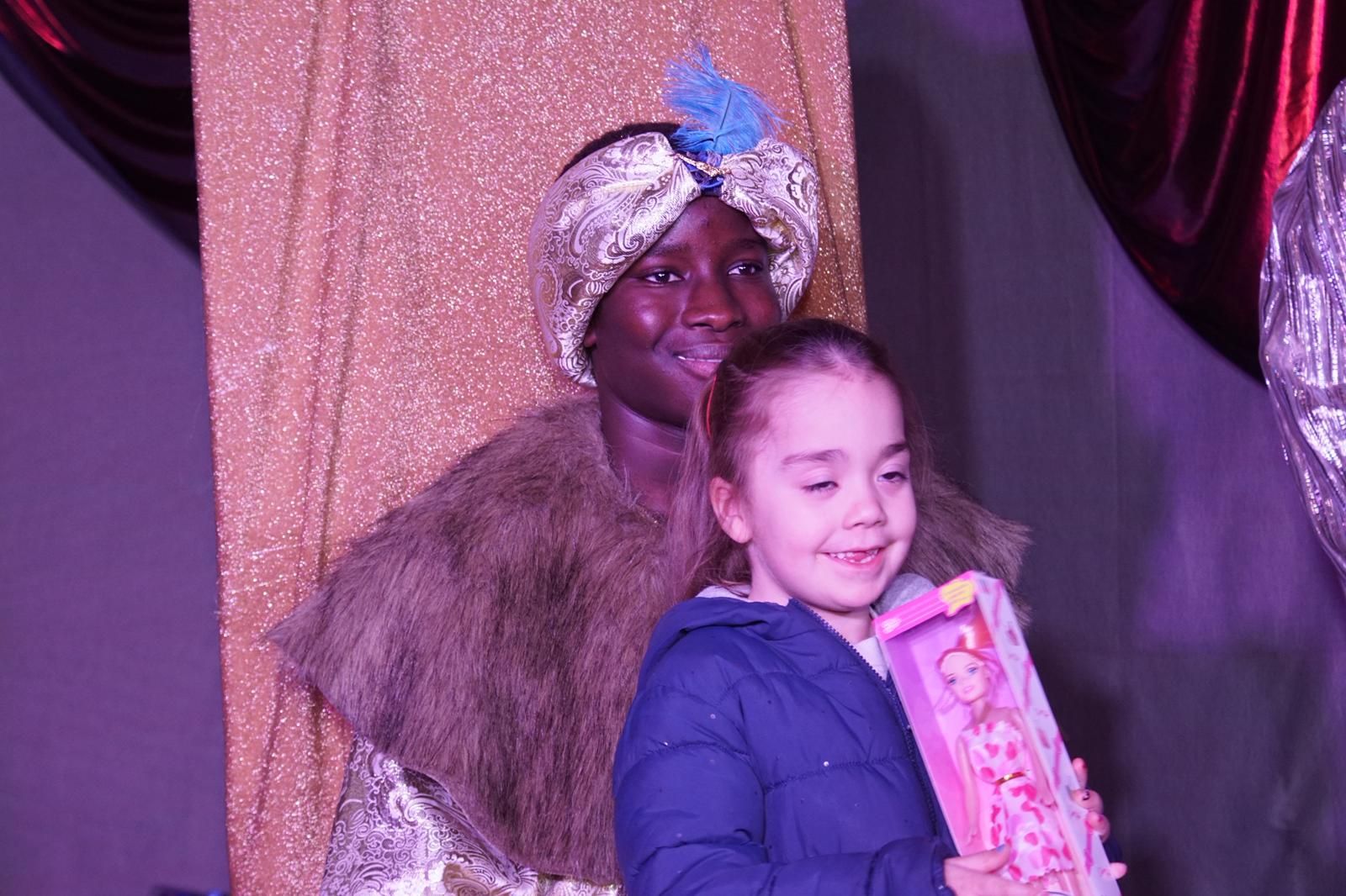 Los Reyes Magos reciben las cartas de los niños de El Encinar