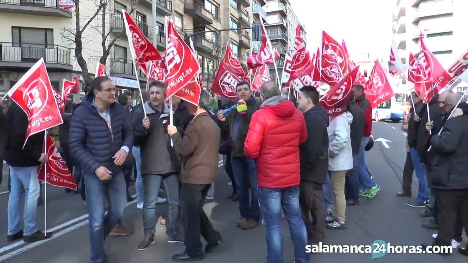 CCOO y UGT vuelven a rechazar otra oferta de la patronal de ambulancias