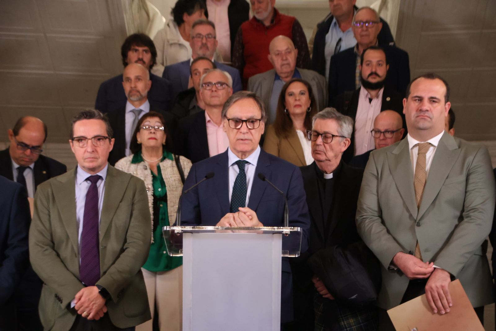 Reunión de la Plataforma de defensa de las conexiones ferroviarias de Salamanca