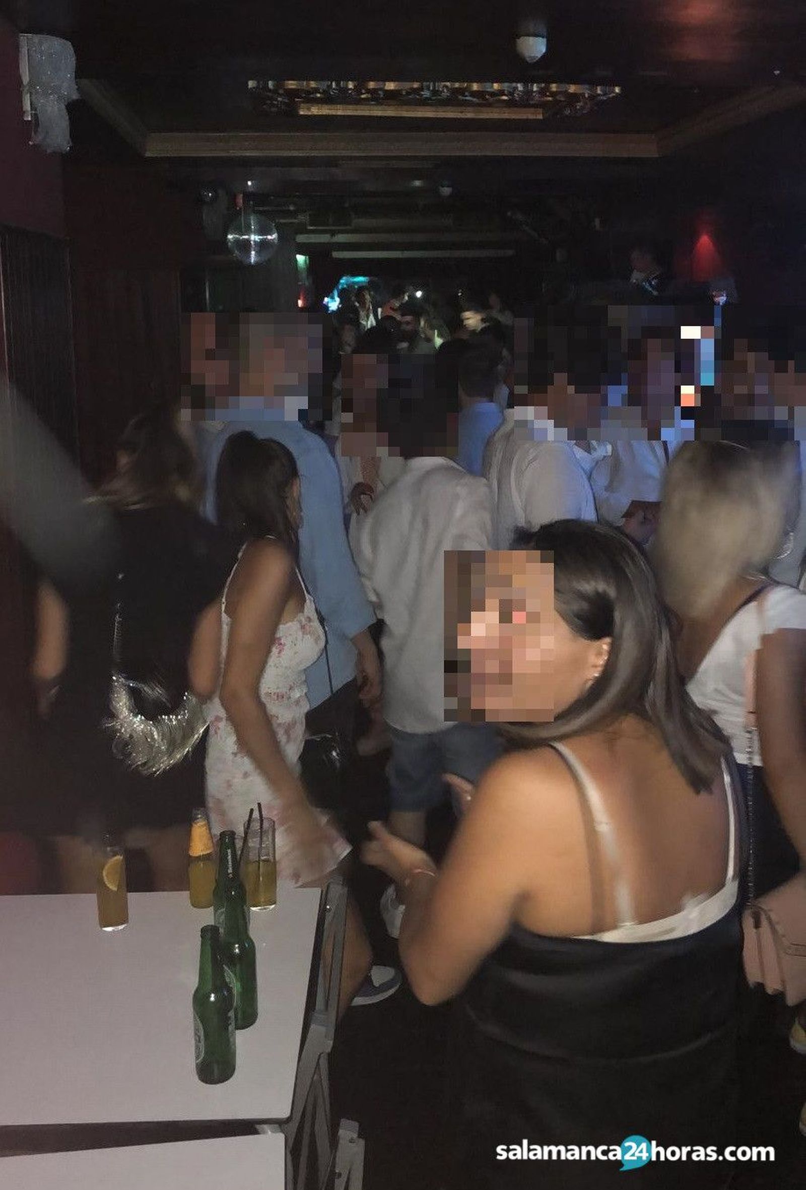 Discoteca seis de la mañana (1)