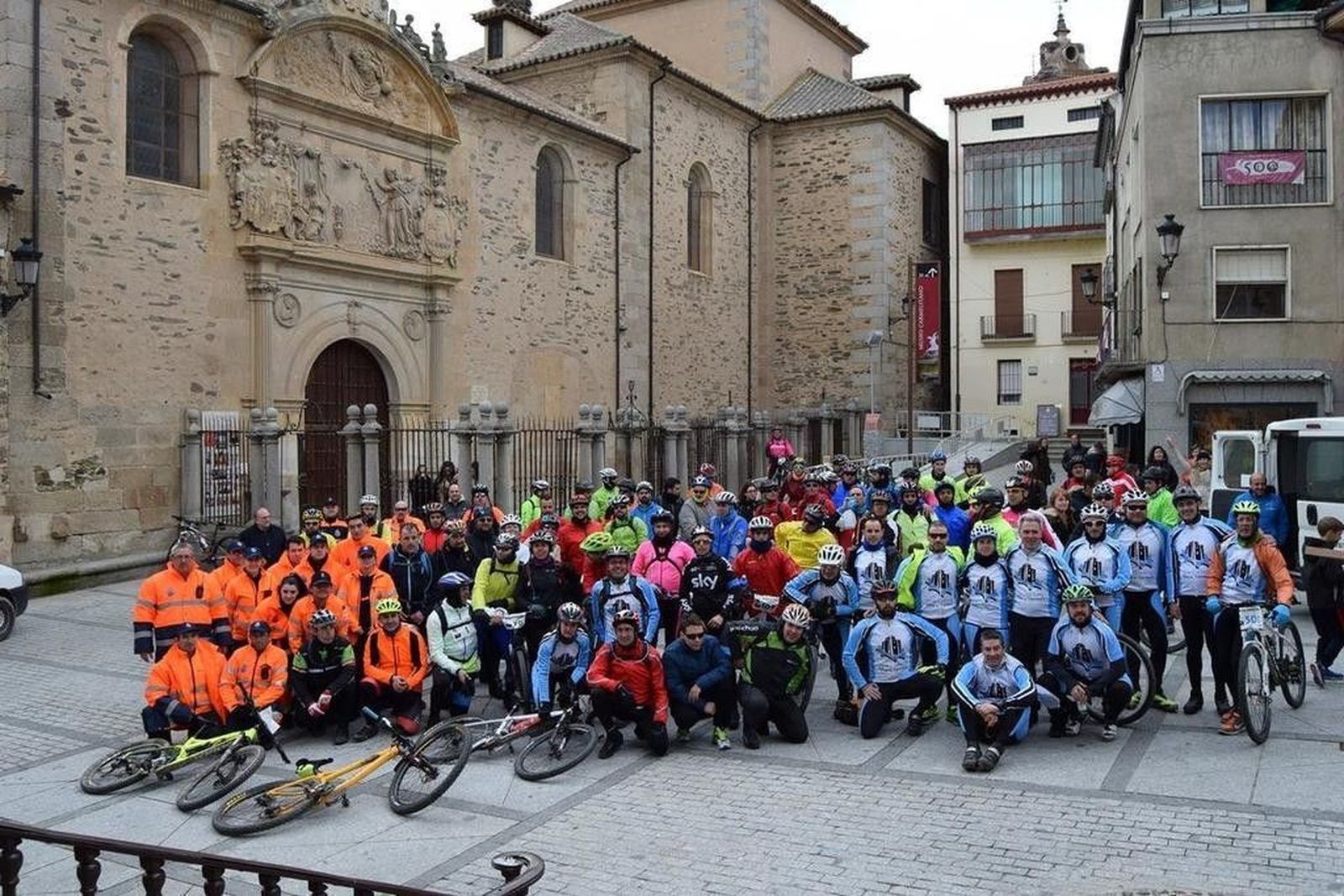 La bici vuelve a unir Alba y Gotarrendura