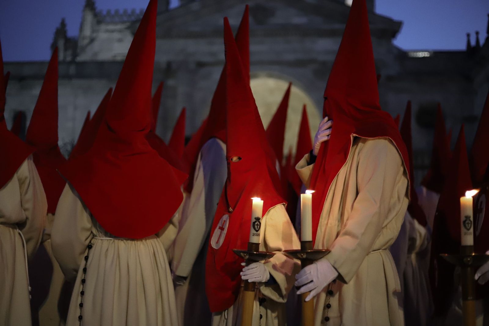procesion-de-la-cofradia-del-silencio-foto-maria-lorenzo-2