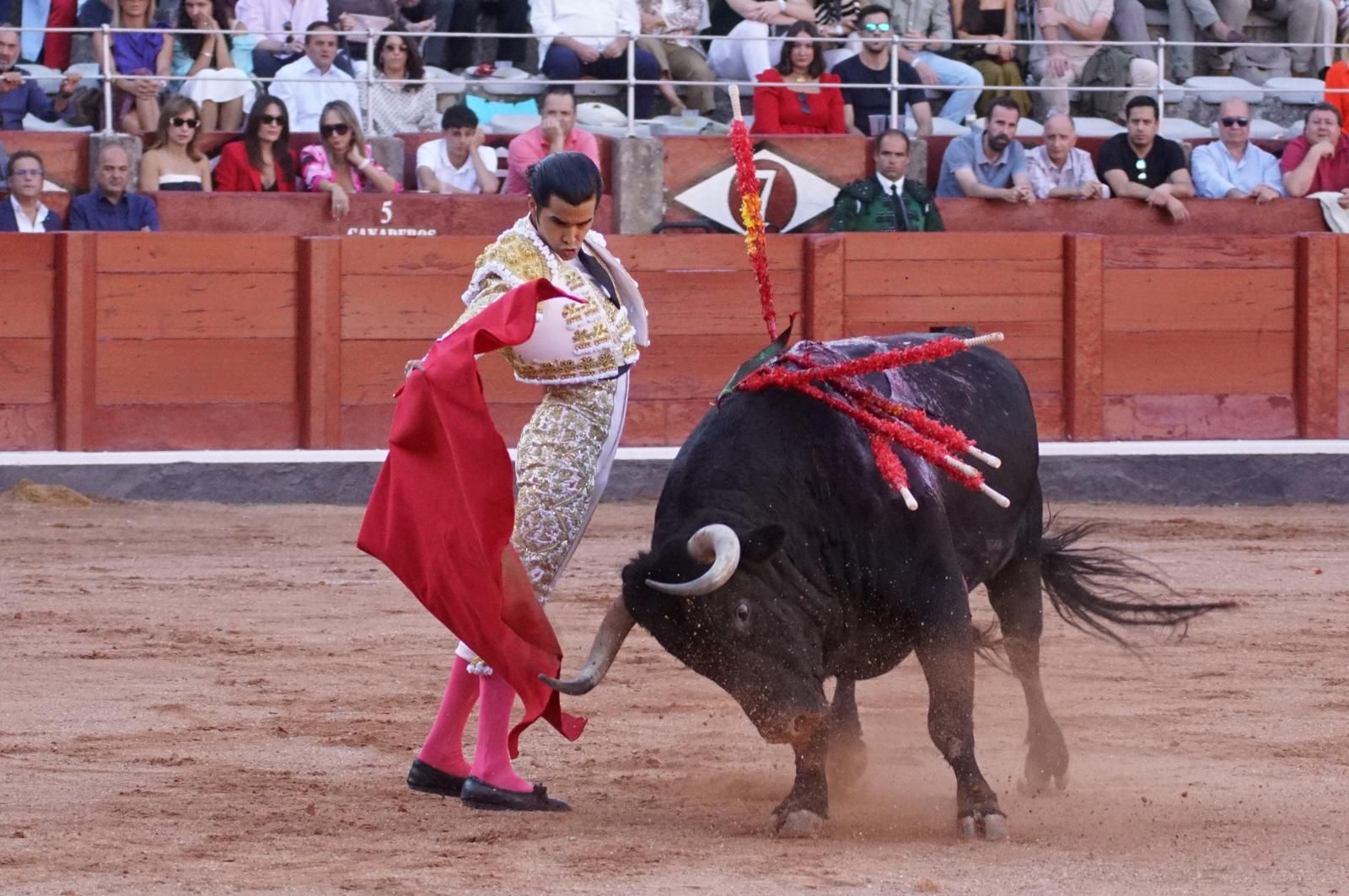 Presencia salmantina por partida doble en la primera corrida de la feria: Damián Castaño e Ismael Martín junto al mexicano Diego San Román