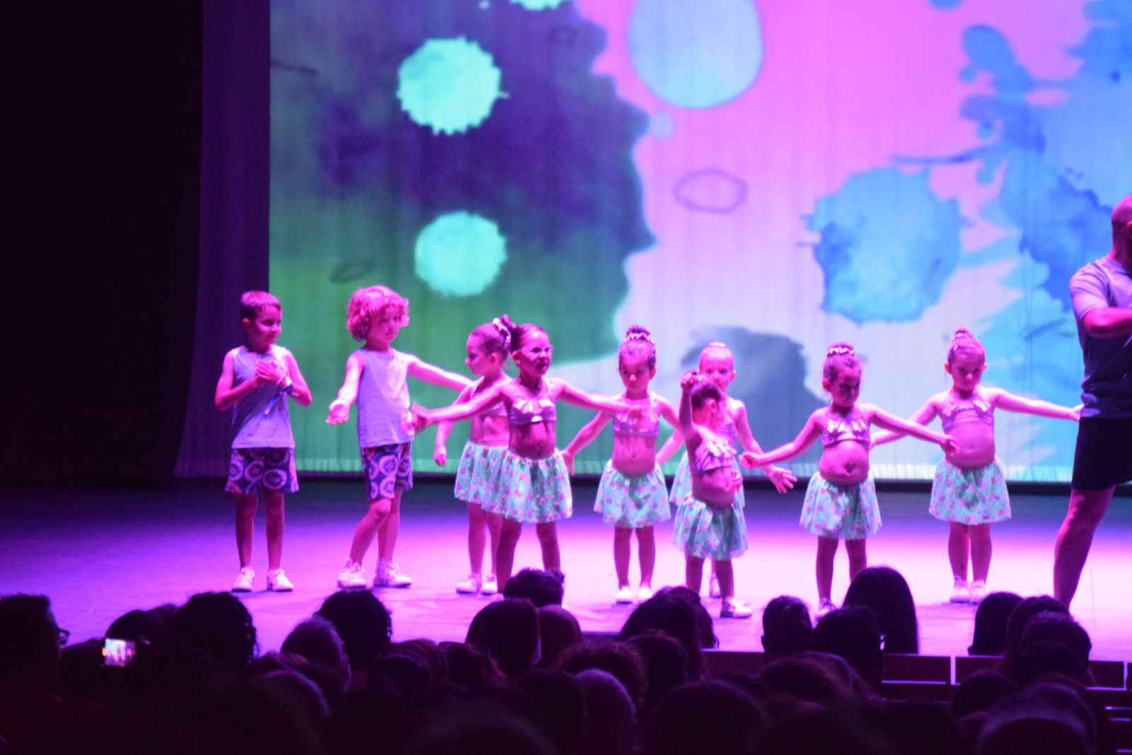 espectaculo-volver-de-escena-en-el-teatro-ramos-carrion-4