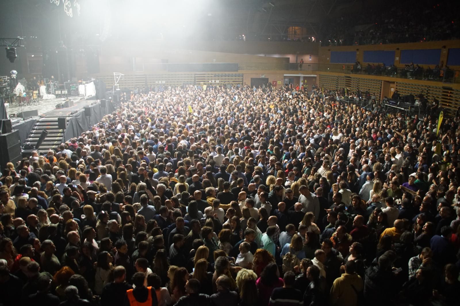 concierto-de-manolo-garcia-en-el-multiusos-sanchez-paraiso-fotos-juanes-13