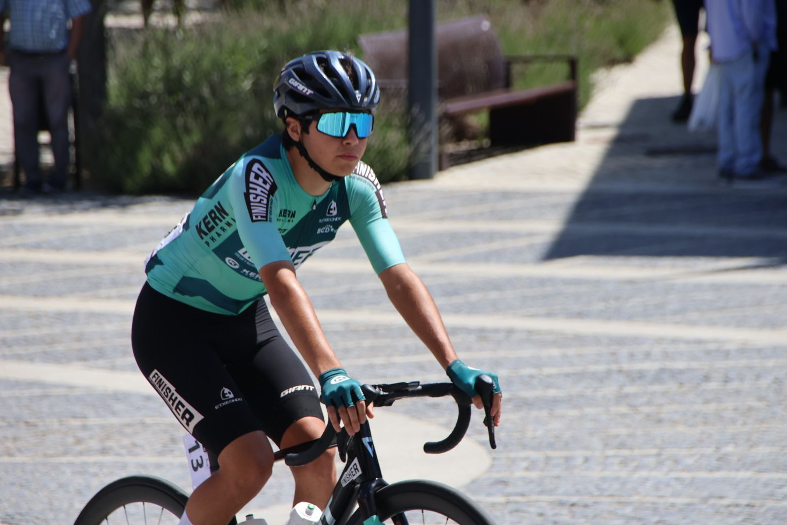 Salida II Vuelta Ciclista a Castilla y León Sub-23 y Élite