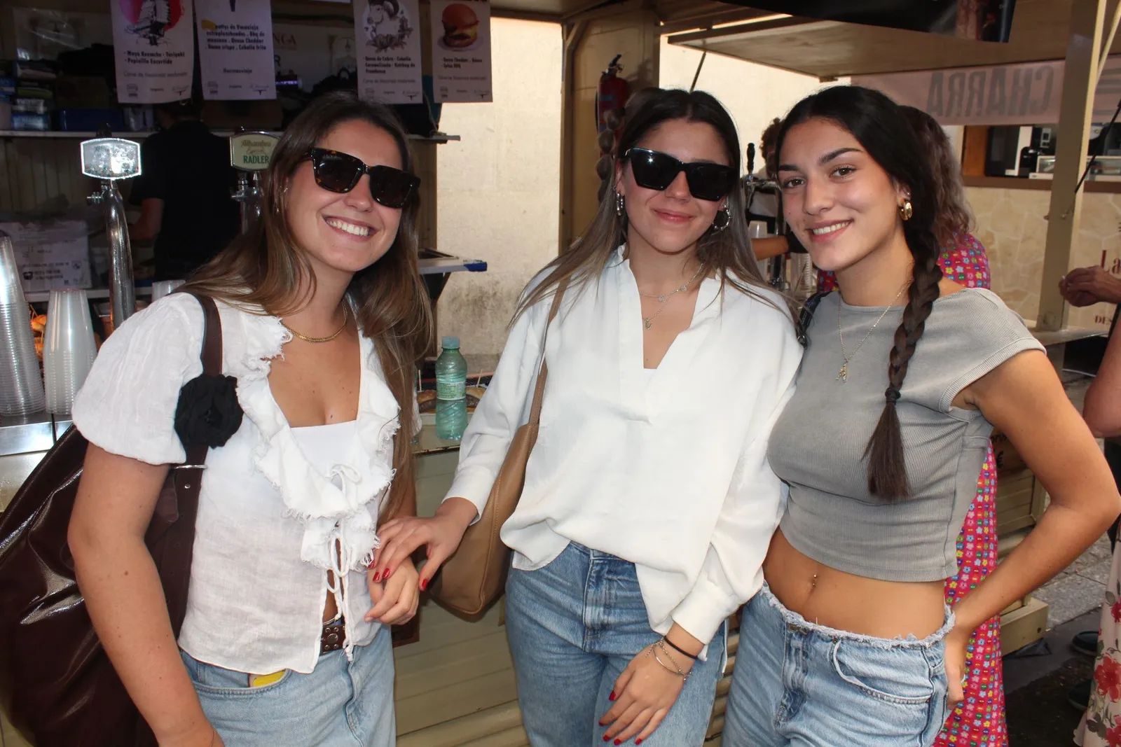 Ambiente en la Feria de Día en el mediodía de este sábado