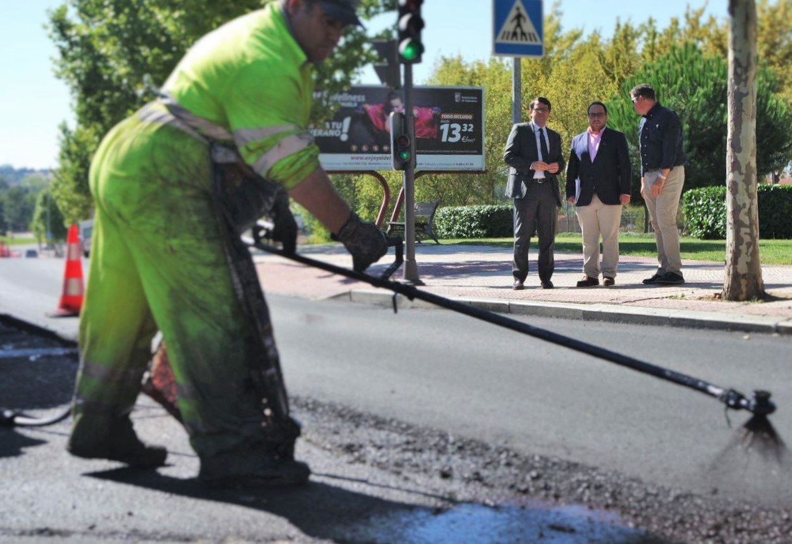 El Ayuntamiento destina 400.000 euros para la mejora de la seguridad vial en 13 barrios de la ciudad