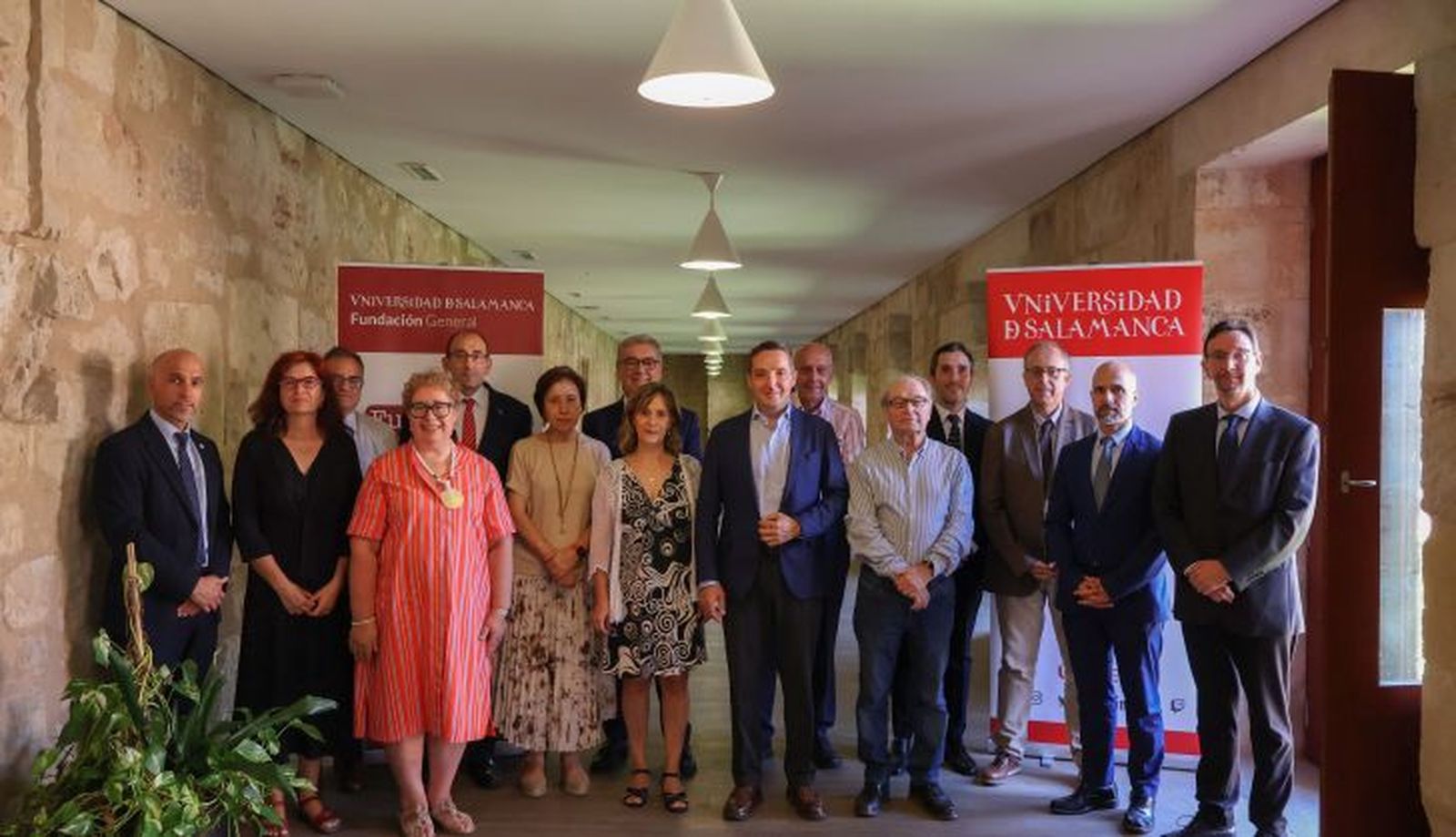 Primera reunión del Patronato de la Fundación General de la Universidad de Salamanca con el nuevo equipo rectoral Primera reunión del Patronato de la Fundación General de la Universidad de Salamanca con el nuevo equipo rectoral