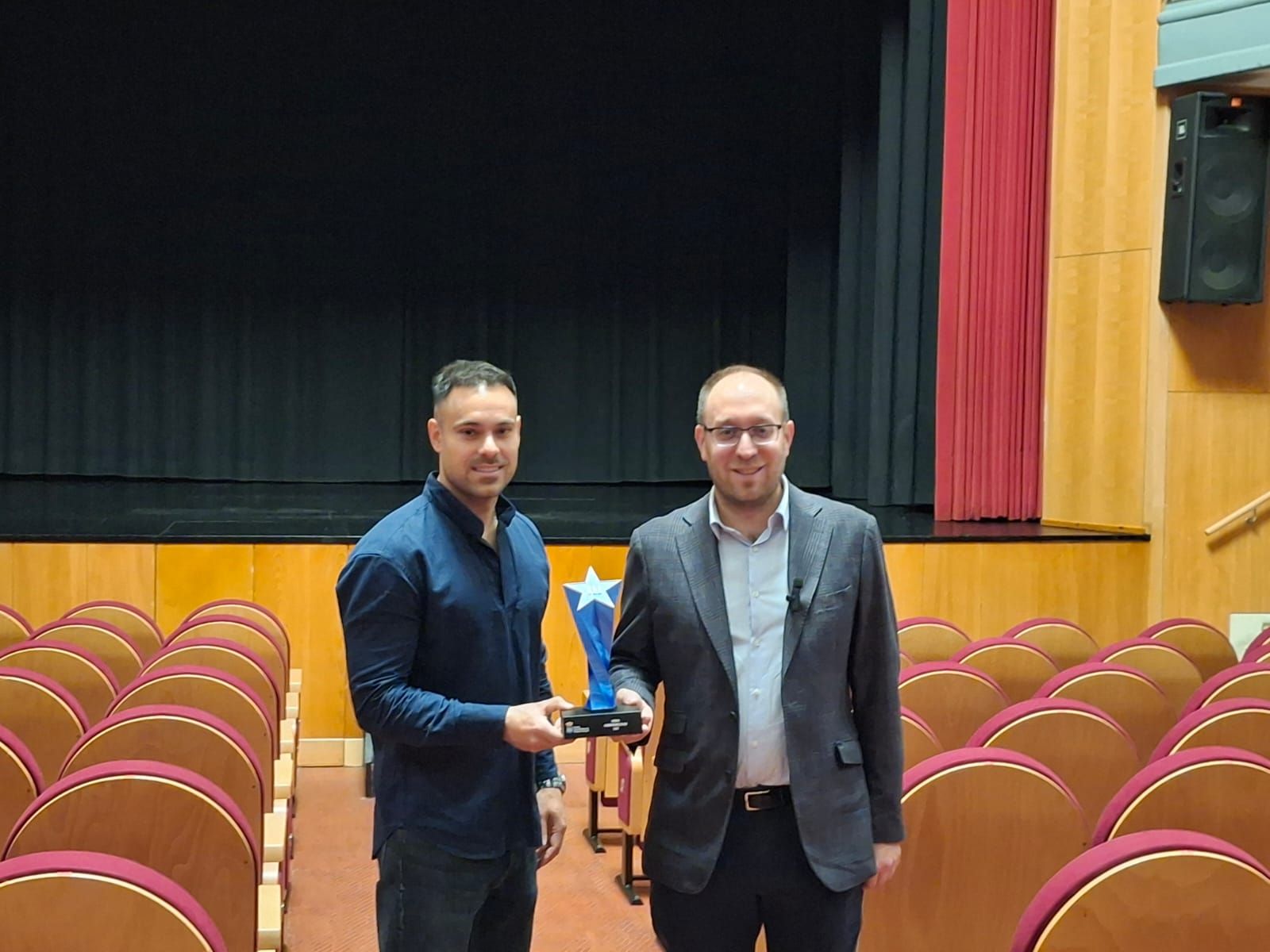 El alcalde, Marcos Iglesias, y el delegado de Deportes, Víctor Gómez anuncian la fecha de la Gala del Deporte 2025