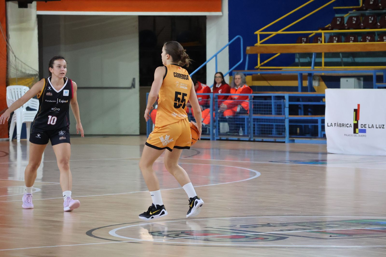 Partido entre CD Zamarat y Cajasol Baloncesto Sevilla
