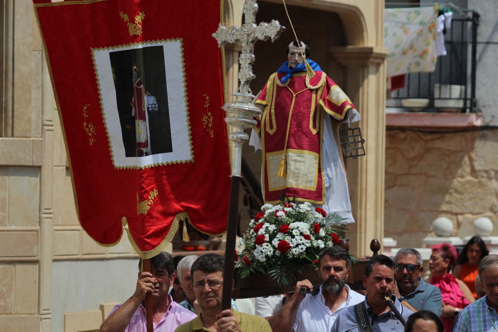 Los vecinos de Rollán arropan a su patrón San Lorenzo