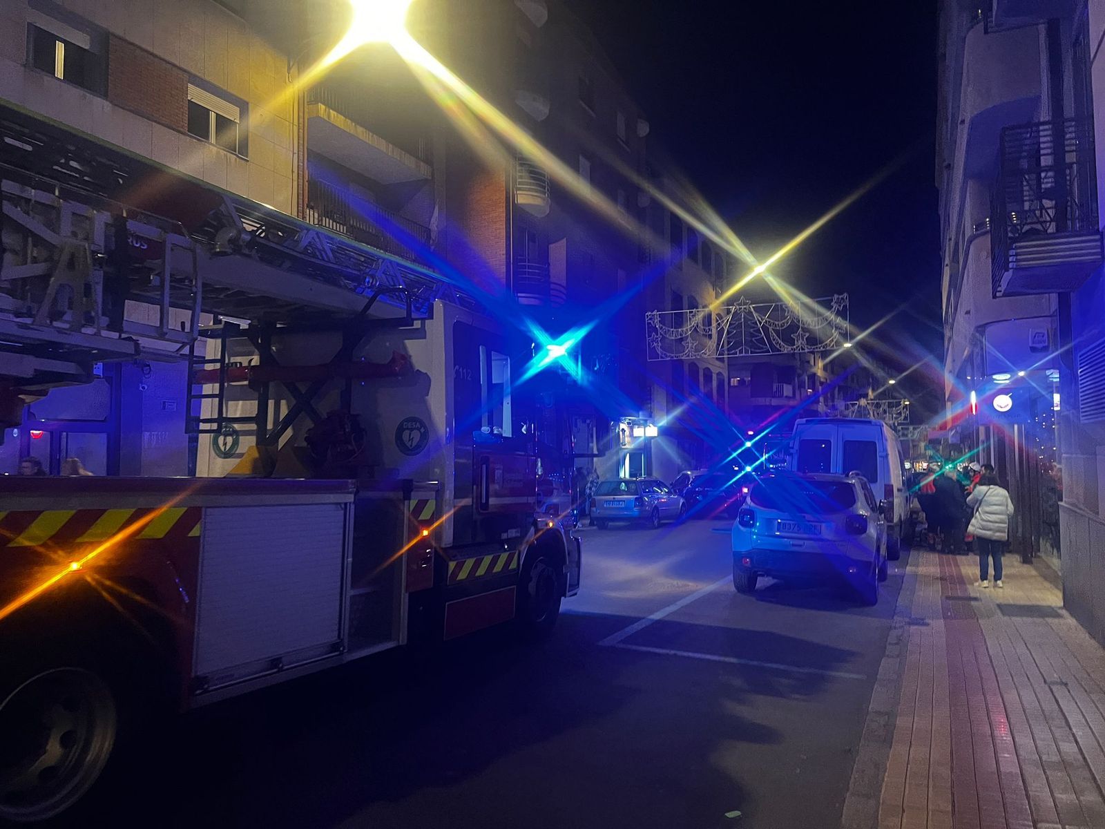Movilización de Bomberos a la calle Van Dyck