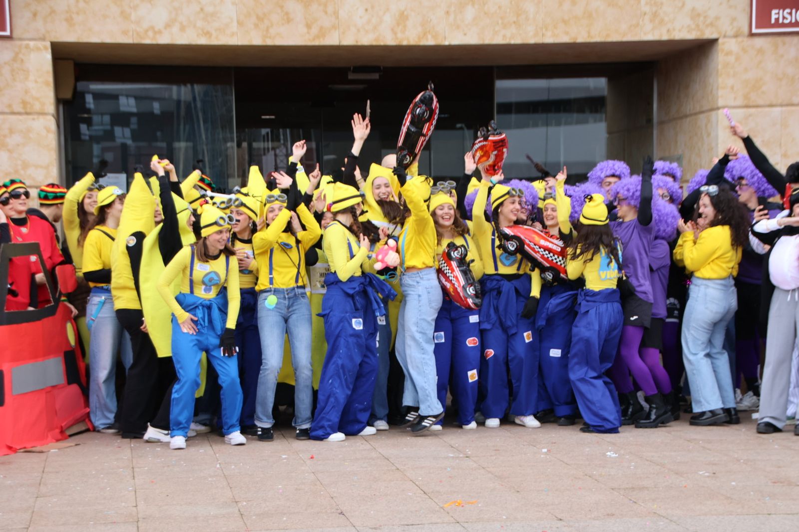 Charanga fiestas Enfermería y Fisioterapia USAL