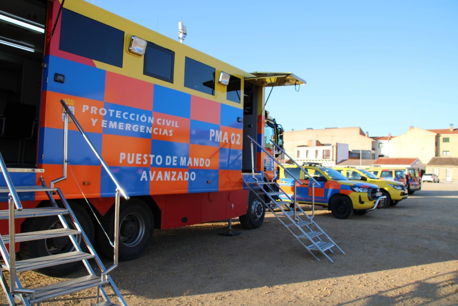 GALERÍA | Búsqueda de una mujer en Villamayor