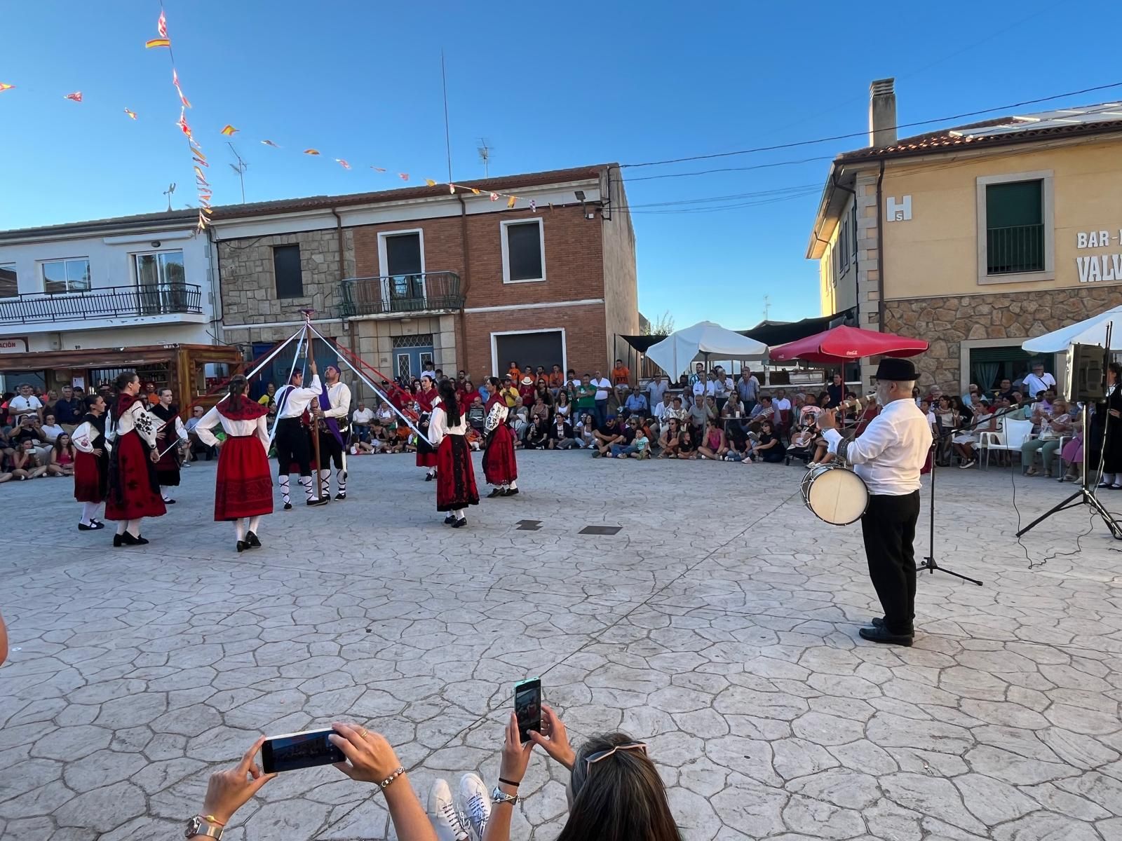Bajada del Cristo a la ermita Barruecopardo (10).jpeg