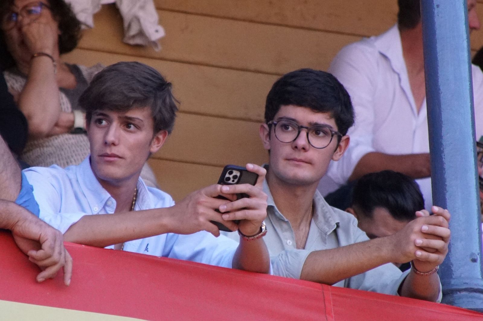 Así se ha vivido la primera corrida de la feria 2025 en La Glorieta: imágenes del ambiente en los tendidos y en el patio de cuadrillas