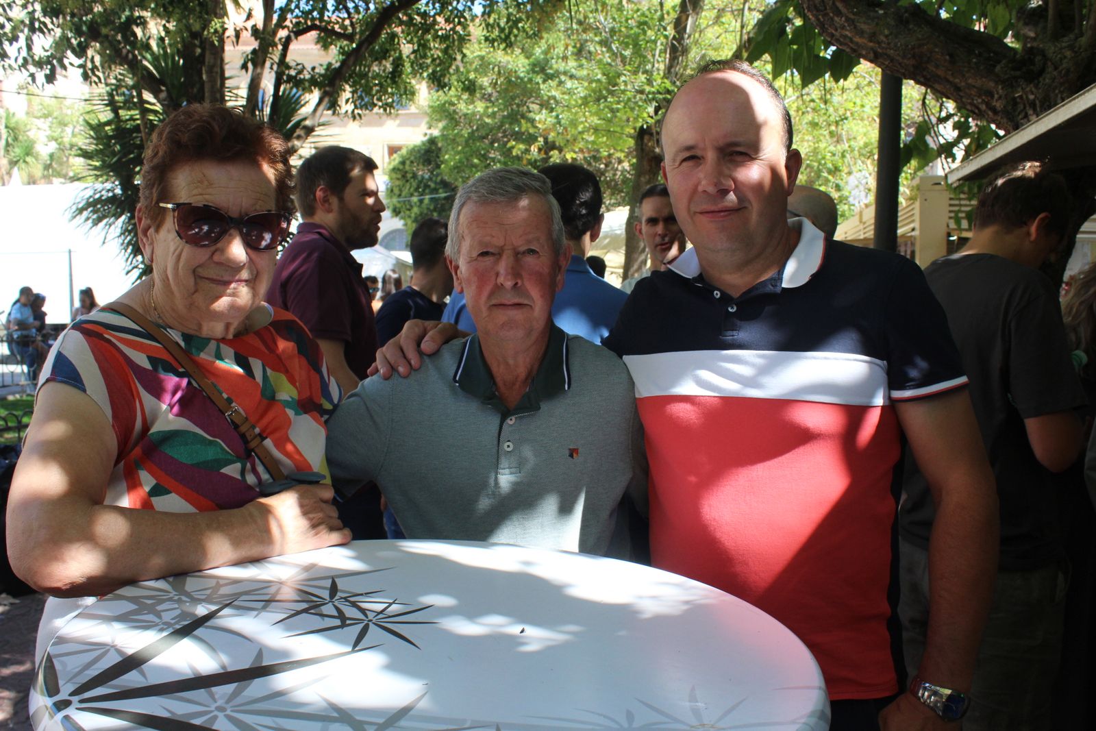 Ambiente en la Feria de Día en el mediodía de este sábado