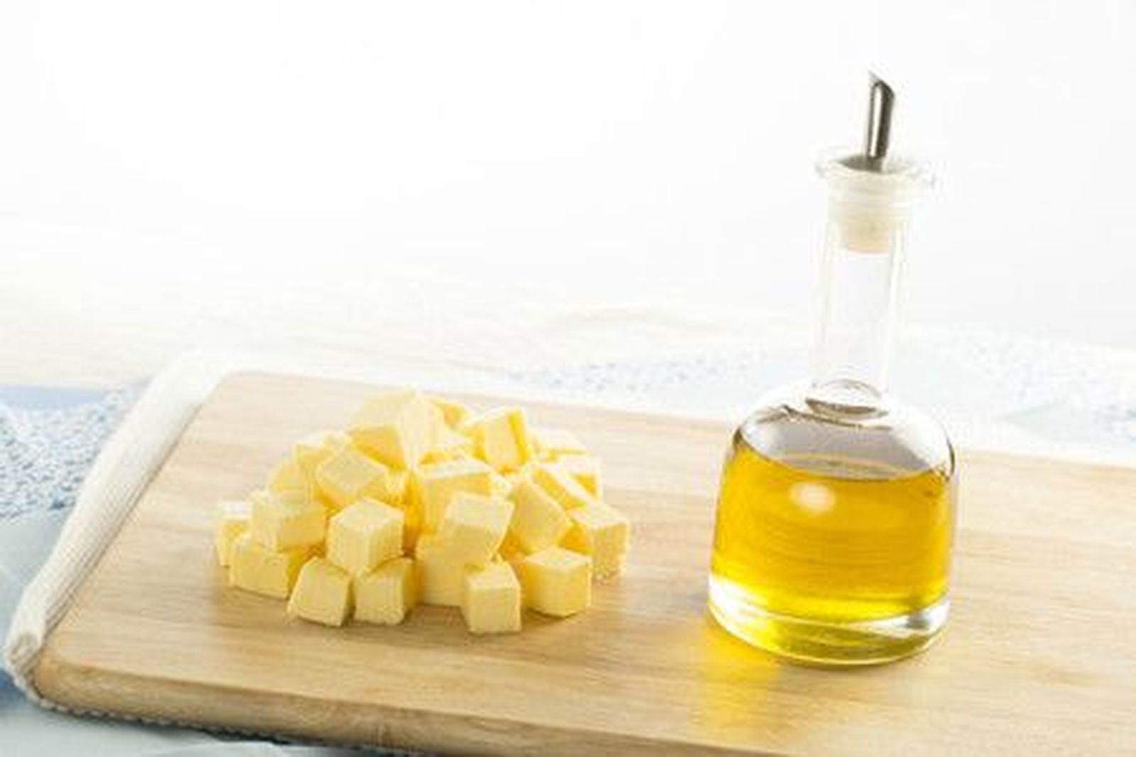 Mantequilla y Aceite de oliva | Fotografía Directoalpaladar