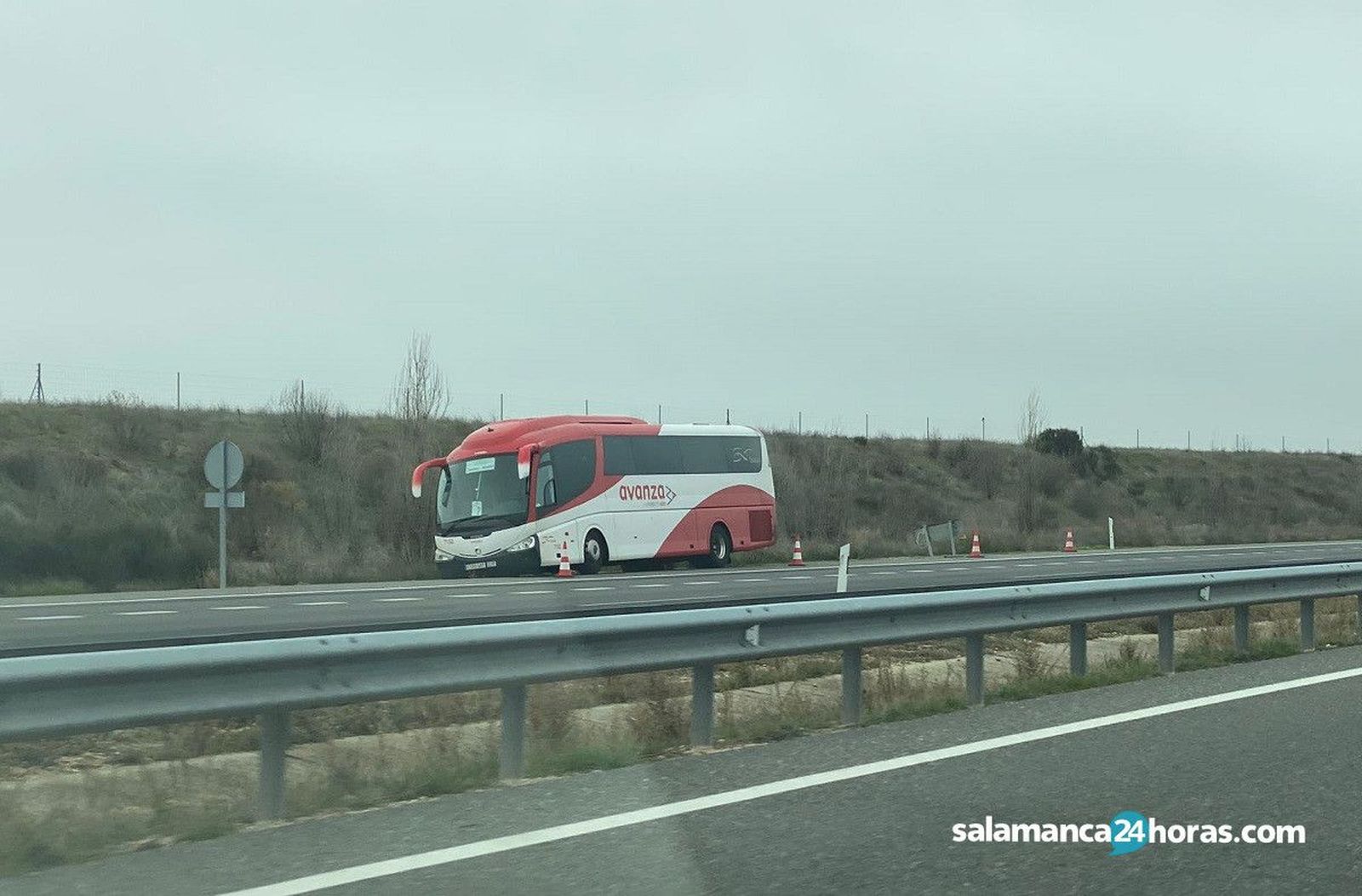 Autocar Avanza en A 50 (3)