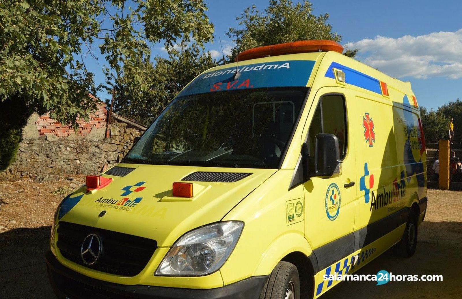 Ambulancias de Ávila en Linares de Riofrío 2019 (1)