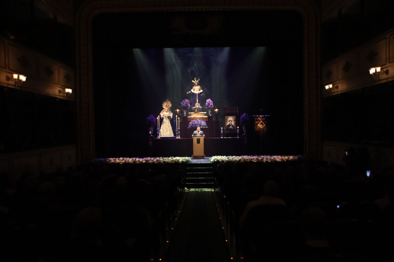 El pregón de la Semana Santa salmantina; con el jesuita Daniel Cuesta como pregonero