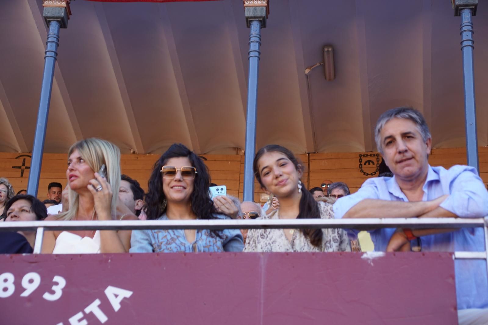 Así ha vivido la afición de La Glorieta el primer cartel de figuras de la feria: imágenes del ambiente en los tendidos y en el patio de cuadrillas