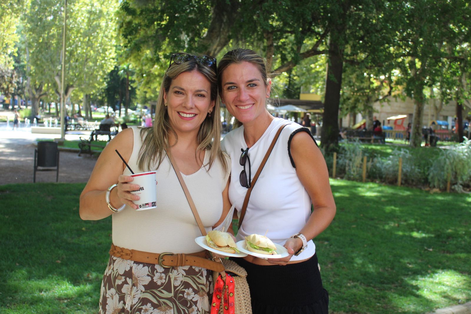 Ambiente en la Feria de Día en el mediodía de este sábado
