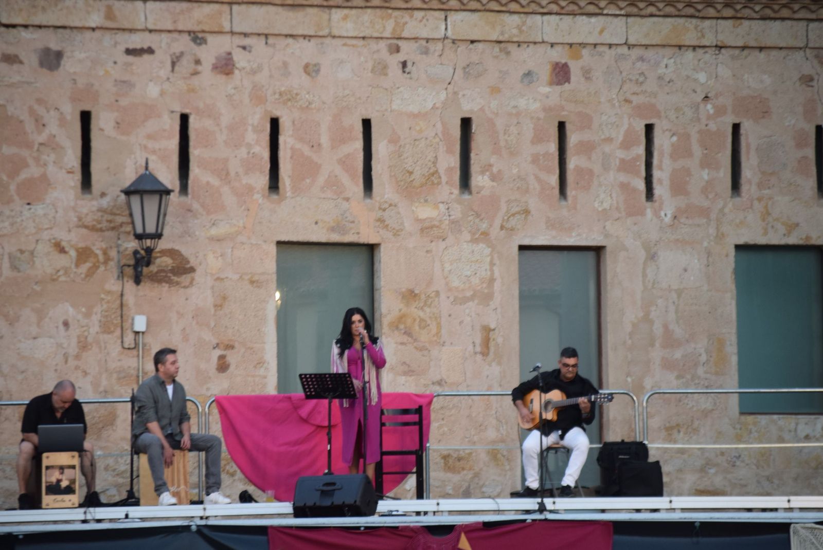 Arte rociero a los pies de la Catedral