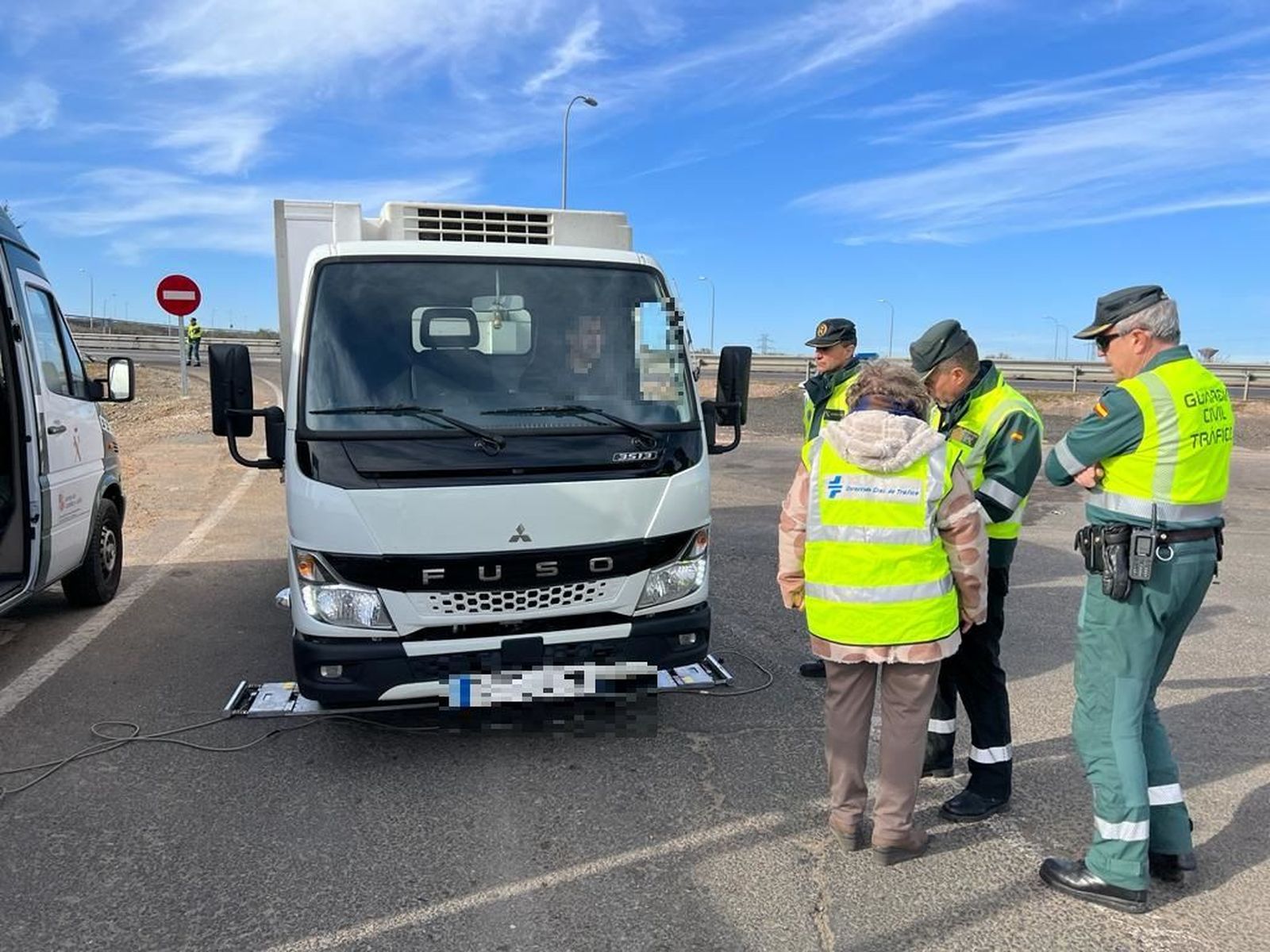 campana-de-la-dgt-operation-truck-bus-de-roadpol-foto-s24h-3
