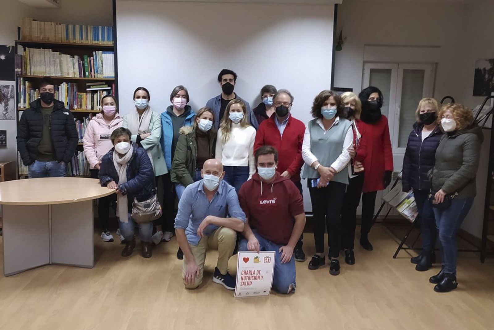 Asistentes a la charla sobre nutrición y salud de Alaraz