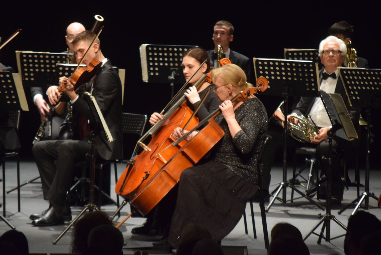 concierto-de-ano-nuevo-en-el-teatro-ramos-carrion-10