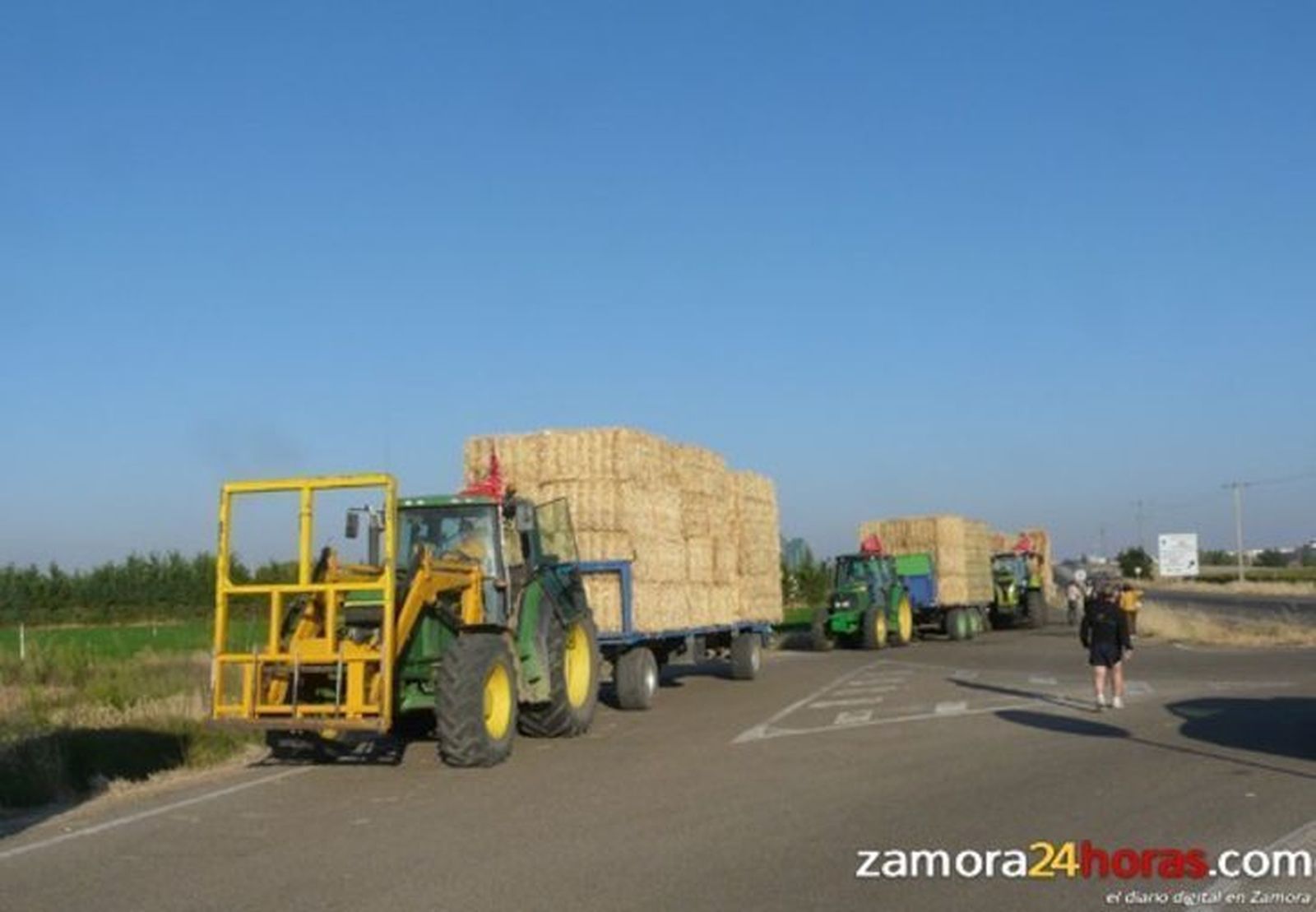 El campo del municipio de Zamora apoya con 70 toneladas de forraje a los afectados por el incendio de Villardiegua