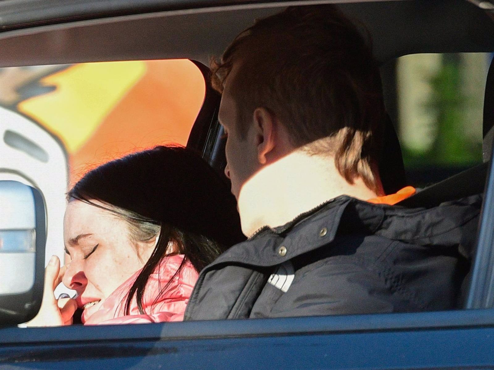 María Iborra Forqué, conocida como María Forqué, incapaz de contener las lágrimas tras la terrible muerte de su madre. EP