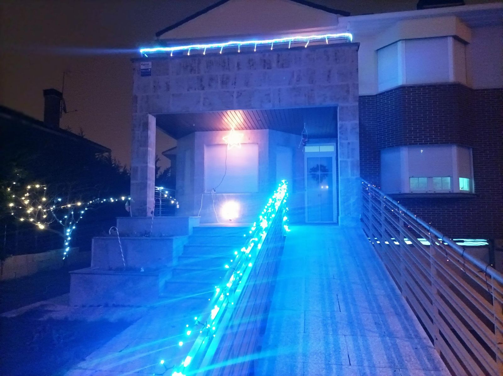 f-d-q-decoracion-navidena-en-una-vivienda-de-villamayor-6