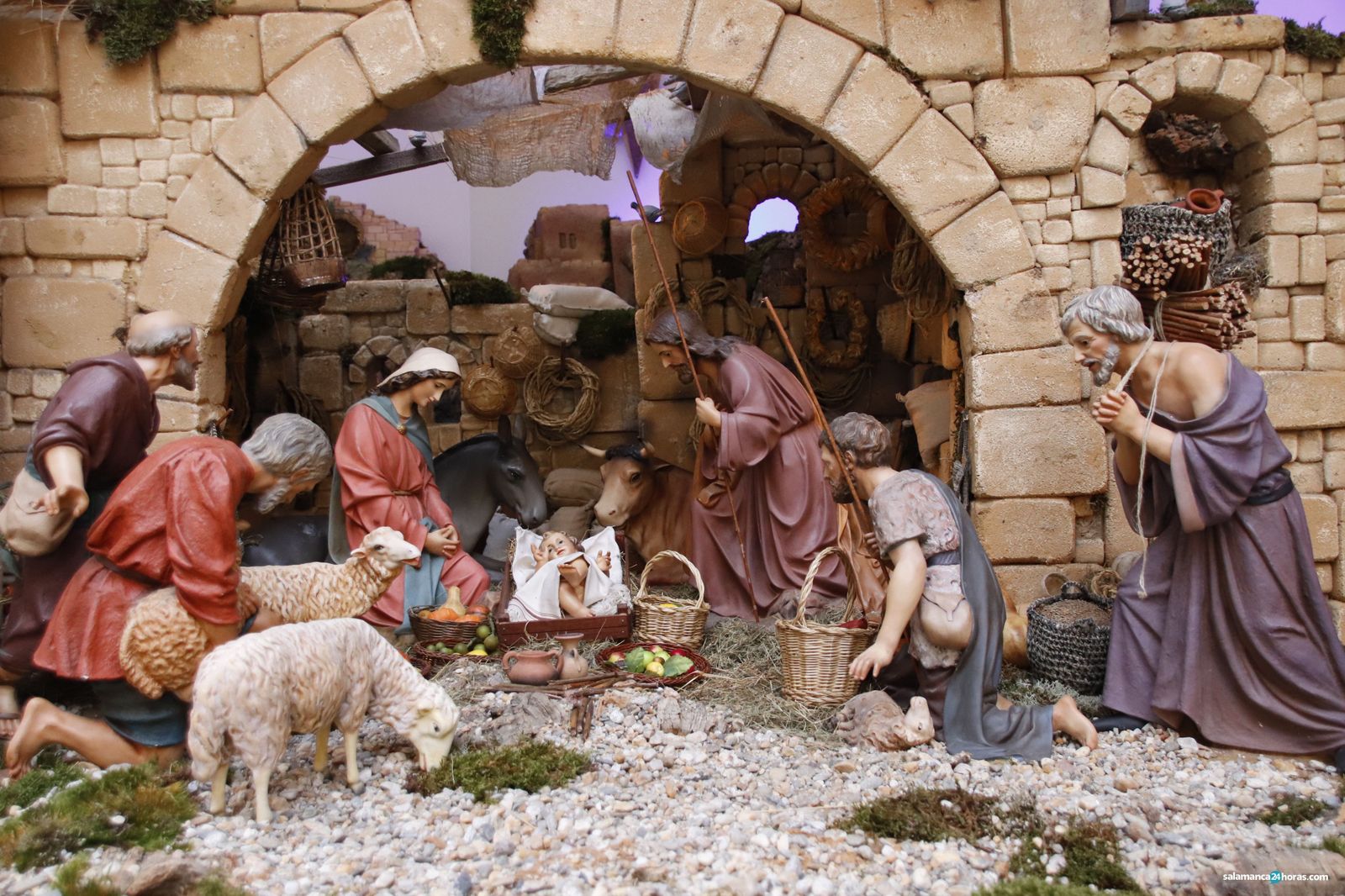 Belén de la Diputación en el patio del Palacio de La Salina