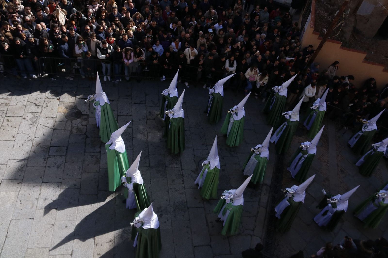 procesion-de-la-virgen-de-la-esperanza-2025-foto-victor-garrido-2
