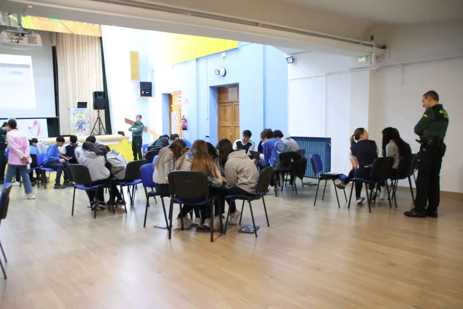 Reportaje ciberliga con Guardia Civil en Maristas