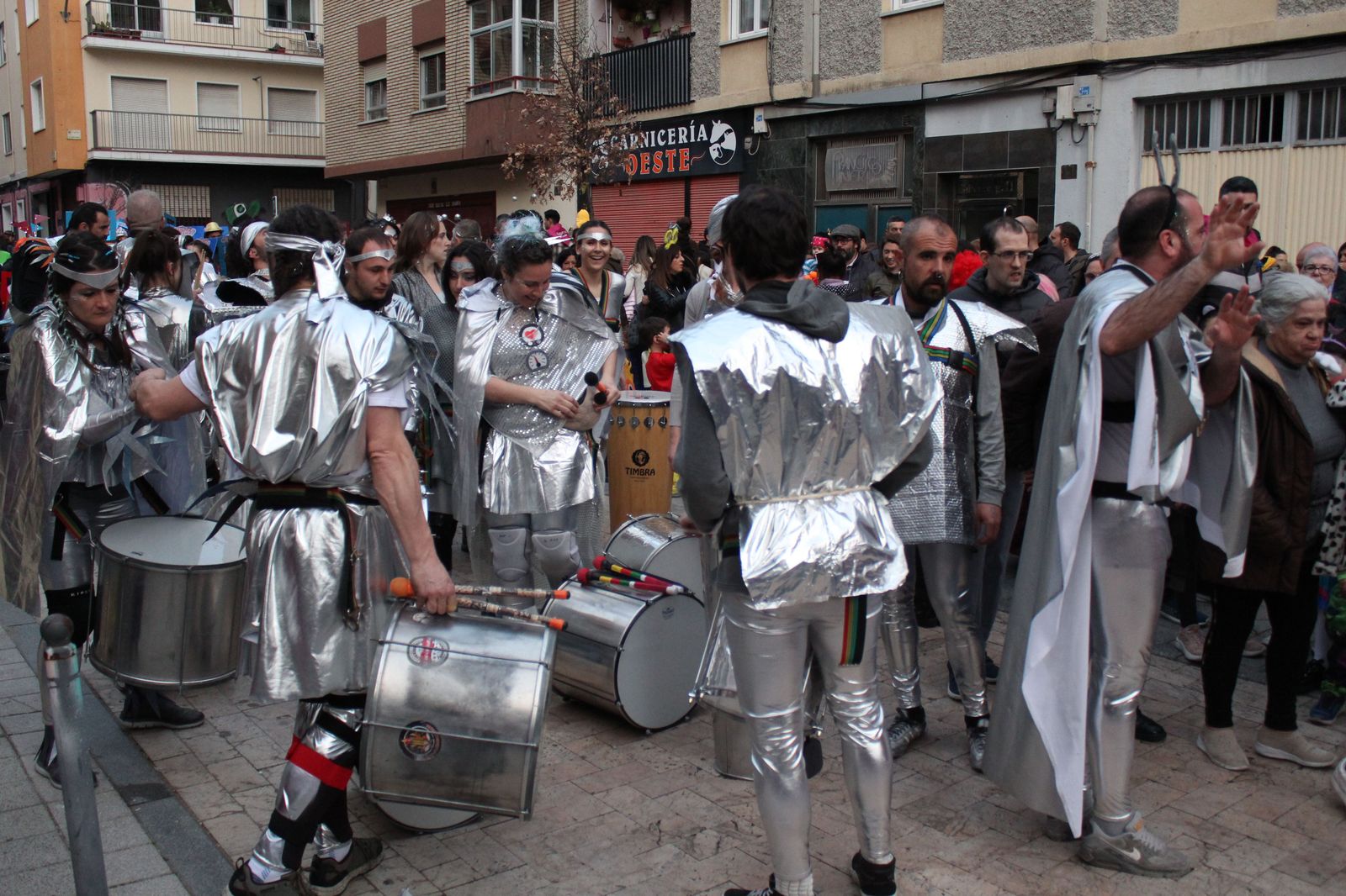 desfile-de-disfraces-de-carnaval-del-barrio-del-oeste-4