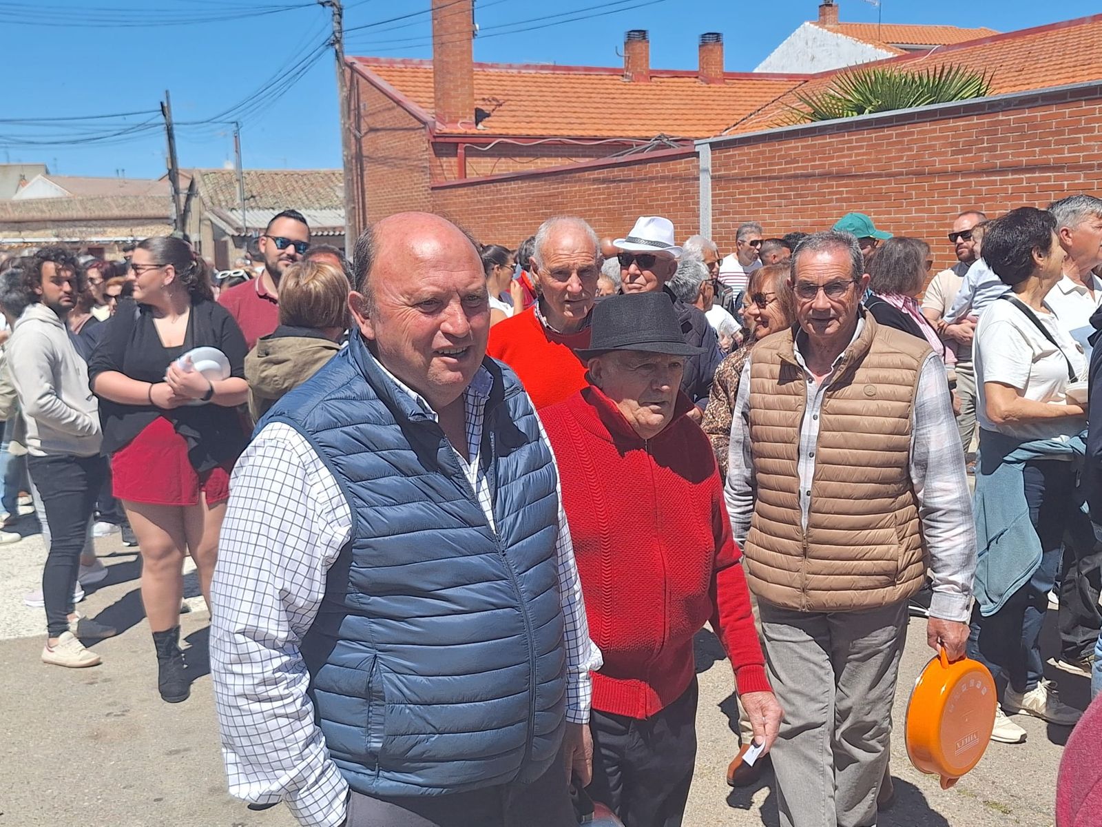 whatsapp-image-2025-04-27-at-15-01-58-1