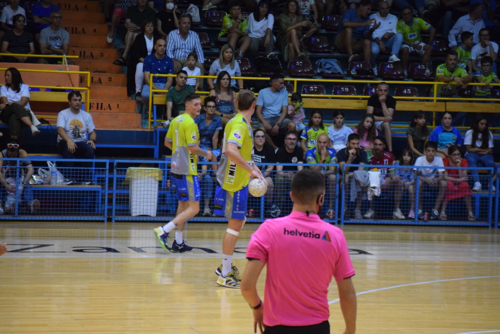 balonmano-zamora-bm-base-oviedo-51