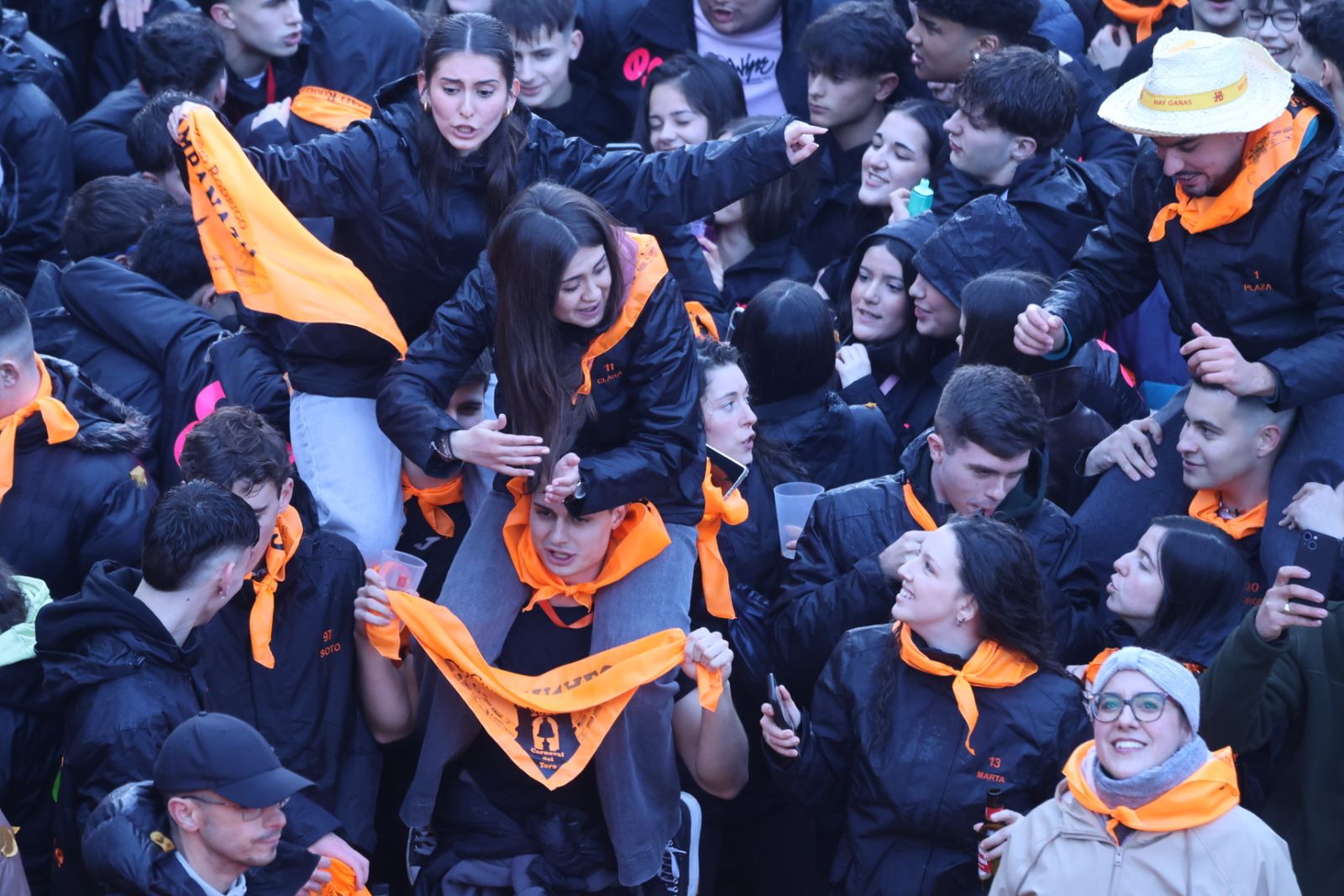 Gran ambiente en el inicio del Carnaval del Toro 2026: el Campanazo en imágenes
