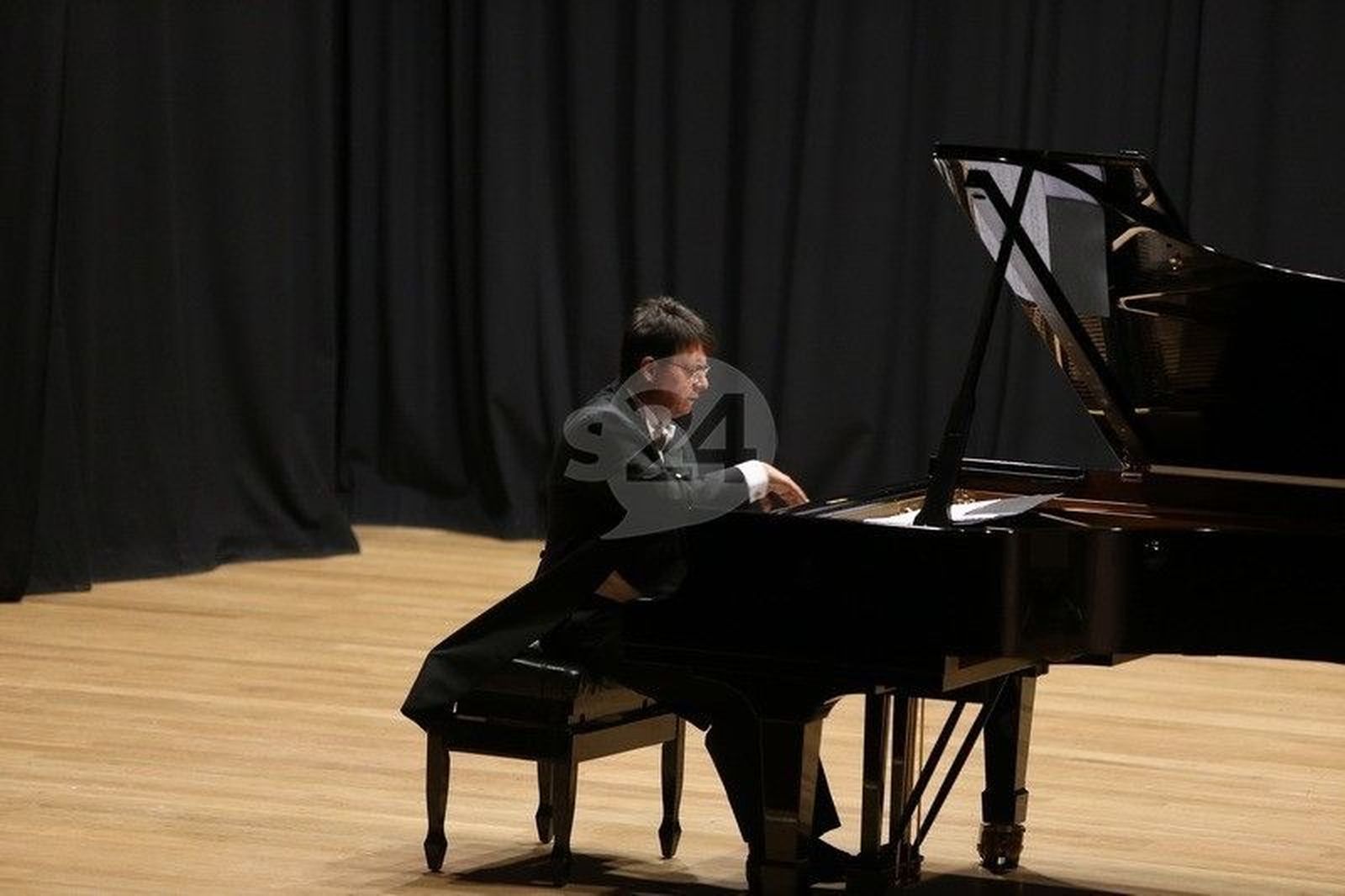 Recital de piano del profesor Brenno Ambrosini en homenaje a Rafael Orozco