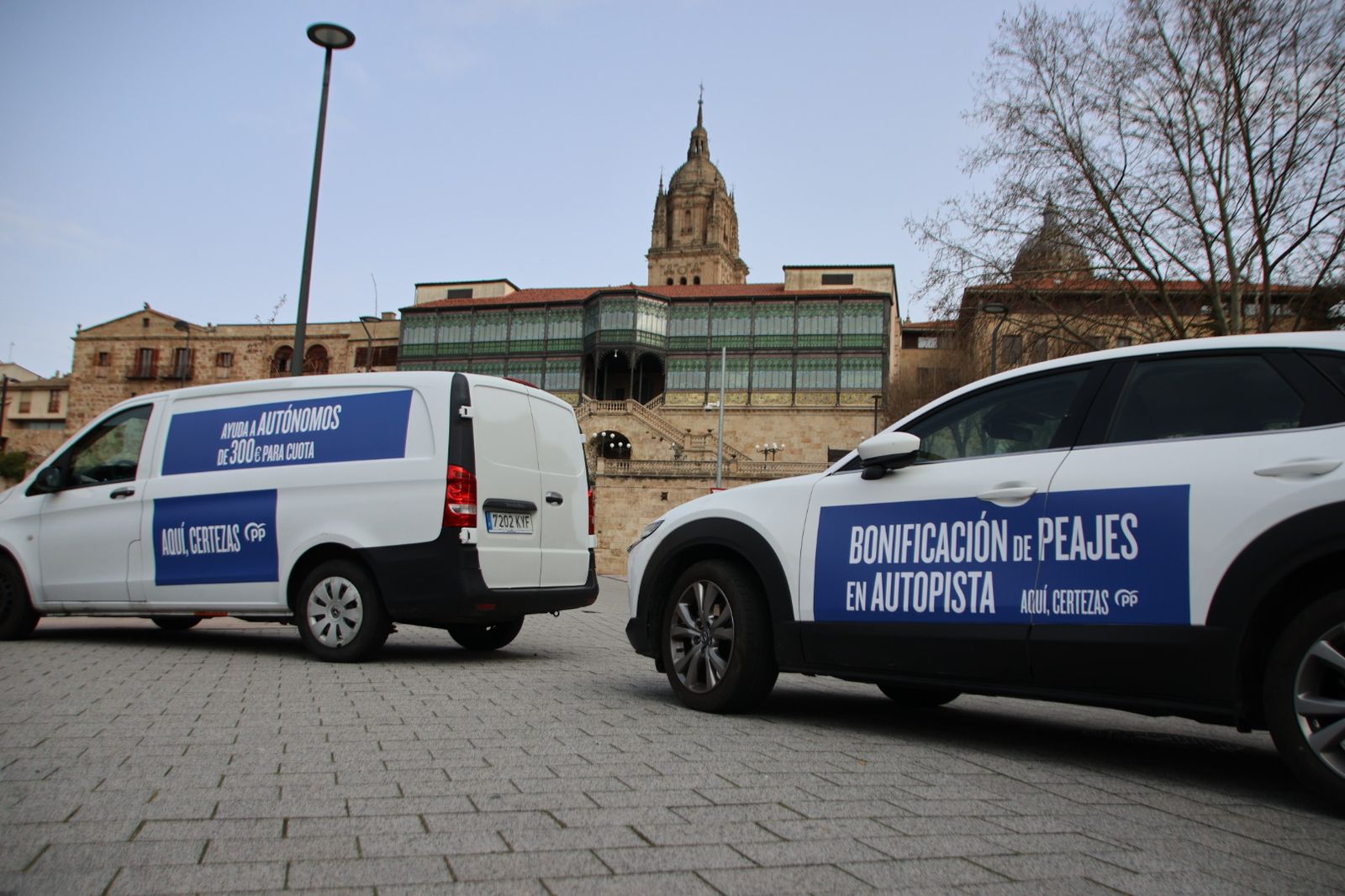 Mañueco presenta su caravana de vehículos en Salamanca