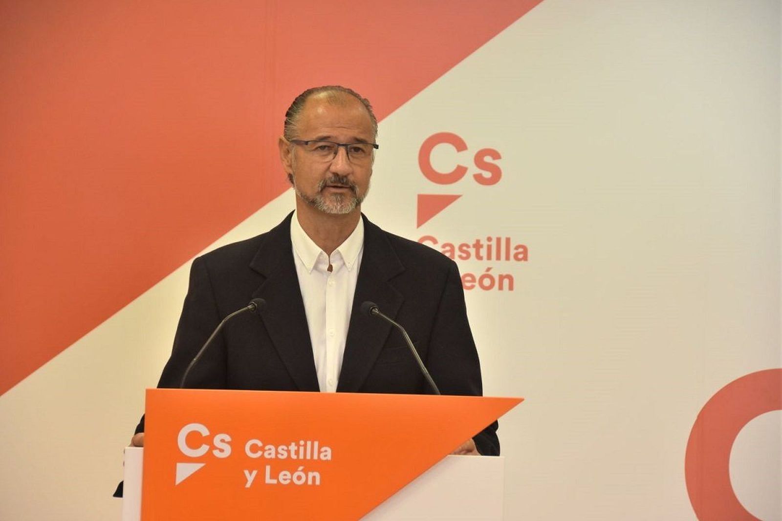 Luis Fuentes: "Ciudadanos se pone como objetivo este curso seguir marcando la agenda política de Castilla y León"