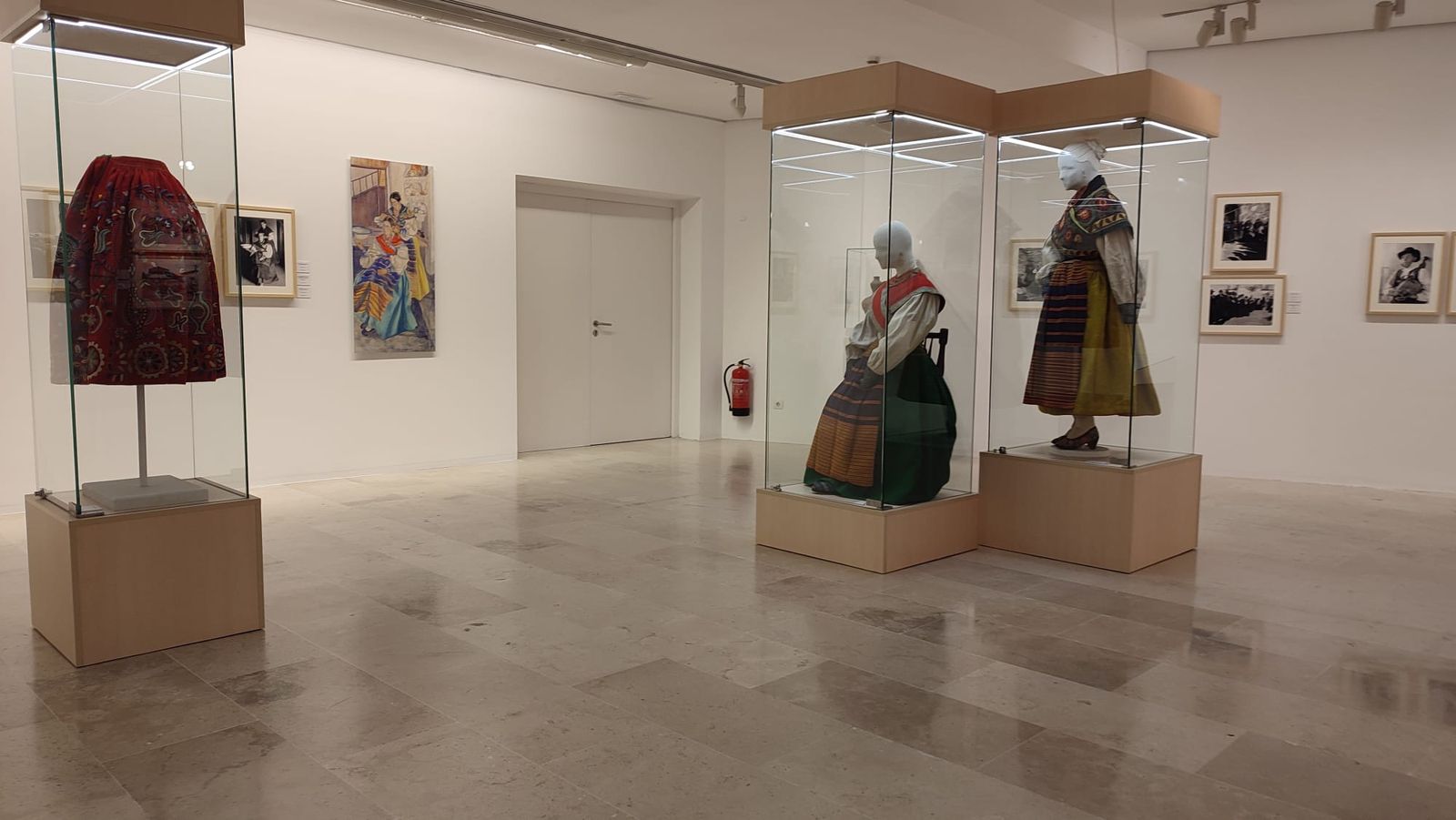 Exposición 'Vestir el barro' en el Museo Etnográfico