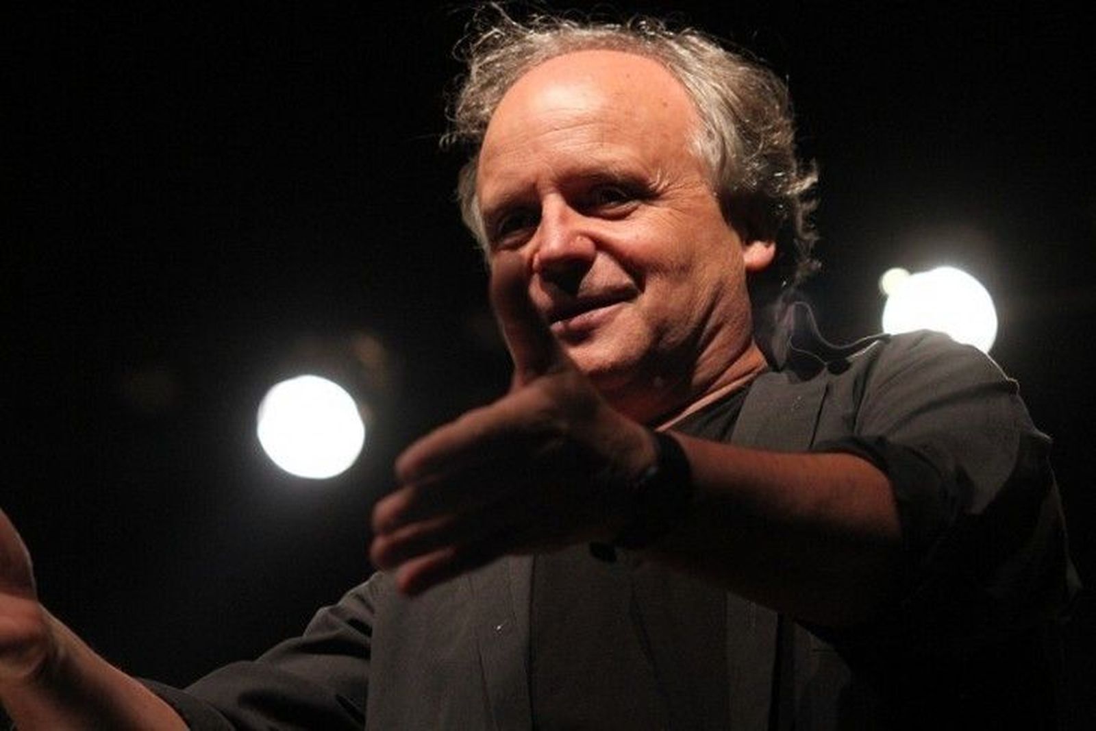 Cuentacuentos para adultos en la biblioteca Torrente Ballester