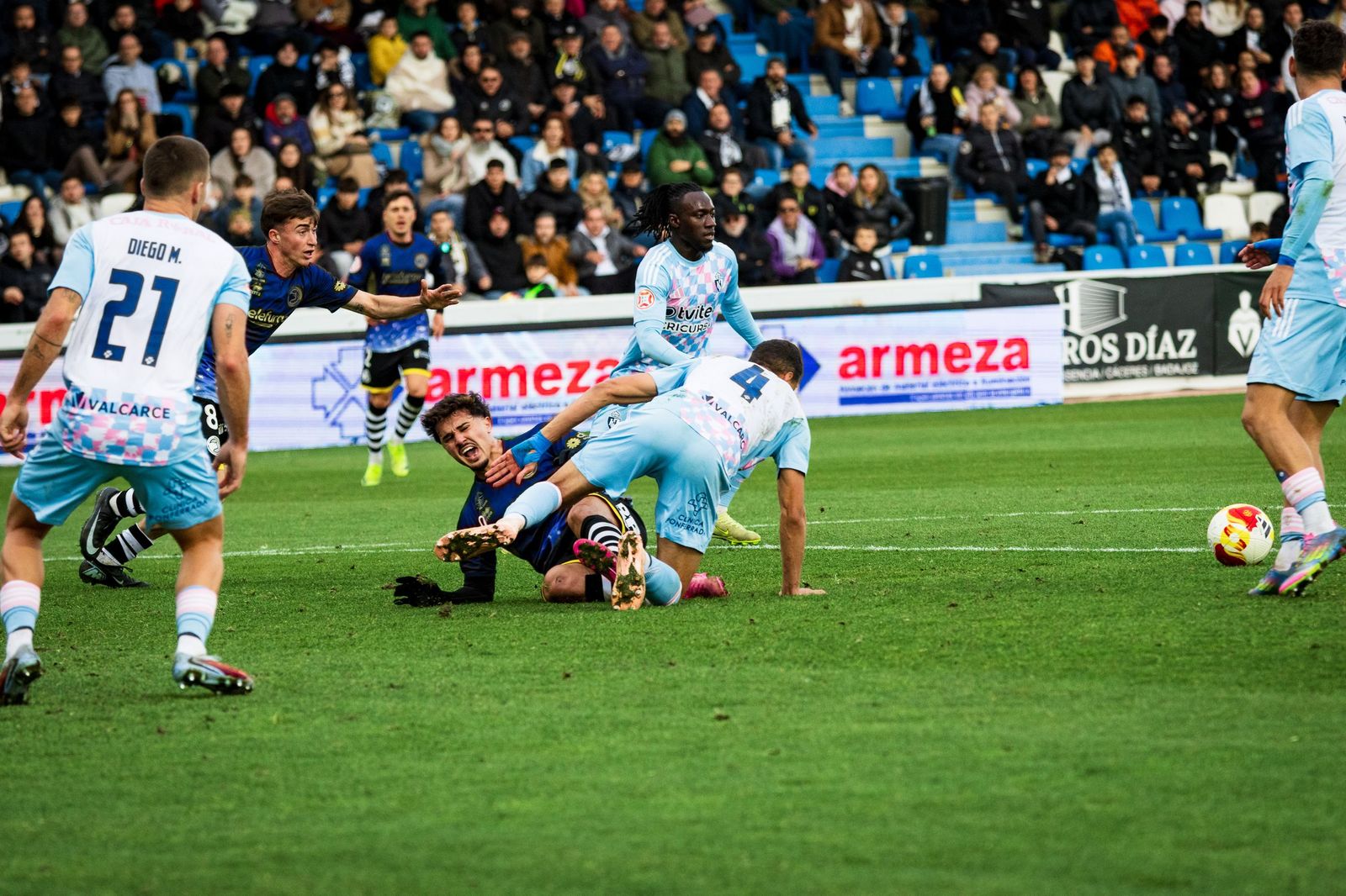Unionistas – Ponferradina. Estadio Reina Sofía