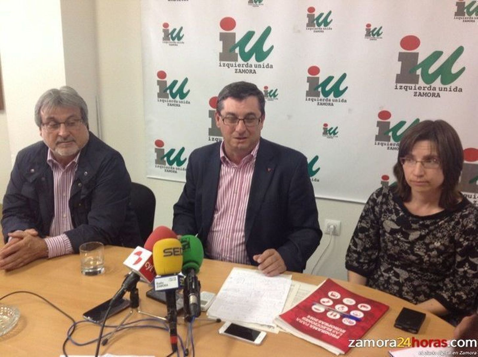 Carmen Duce: "Hay que votar a europarlamentarios de IU para dar un giro y evitar un colapso social y económico"